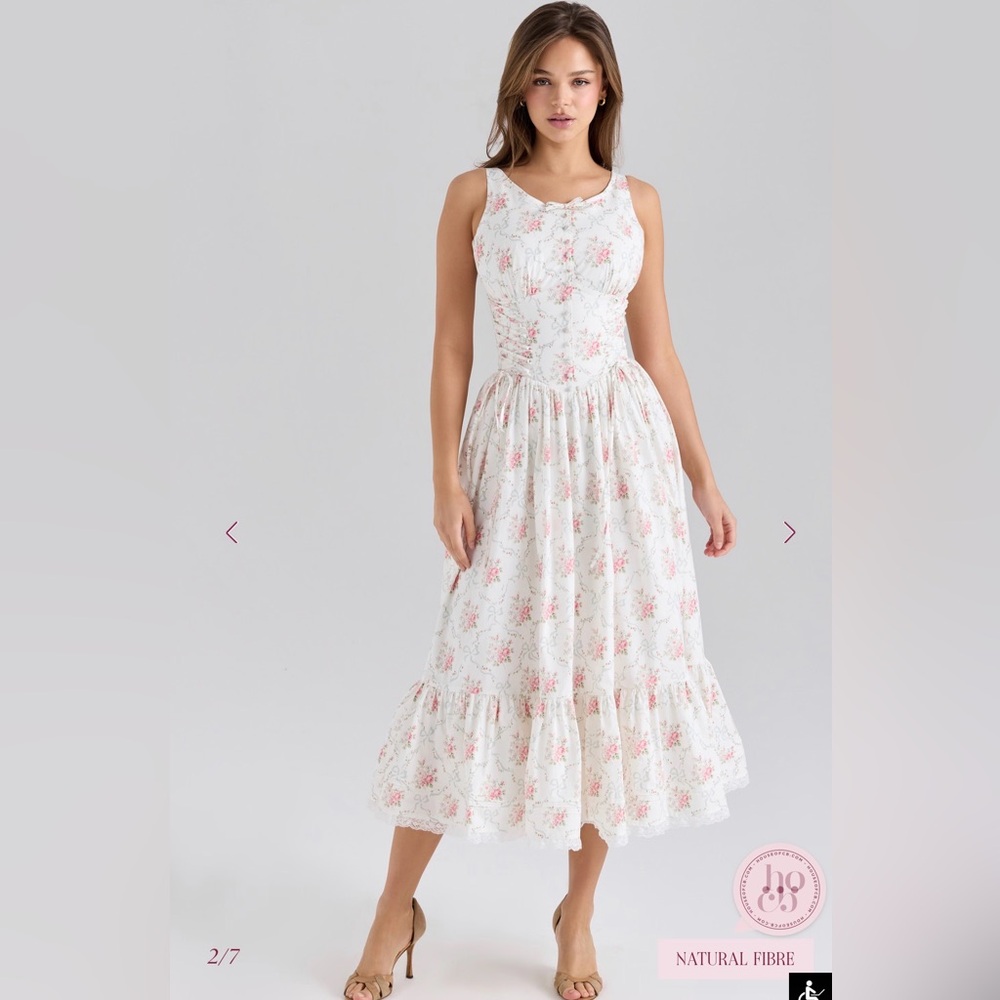 House of CB Sienna
Rose Print Stretch Cotton Lace Up Midi Dress - Picture 2 of 7